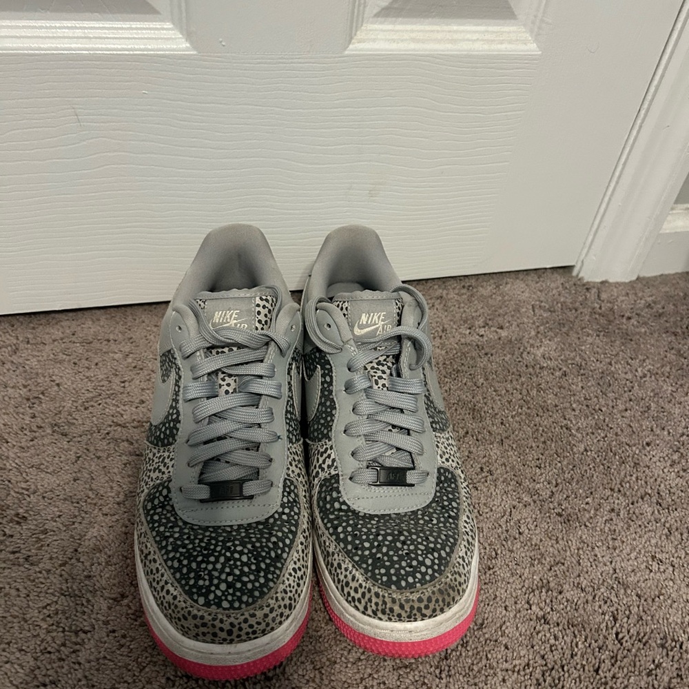 Custom Nike Women's Gray and Pink Patterned Sneakers